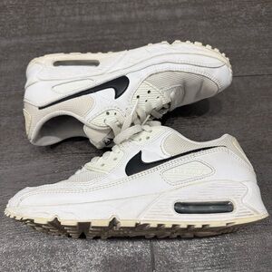 Nike Air Max 90 size 8.5